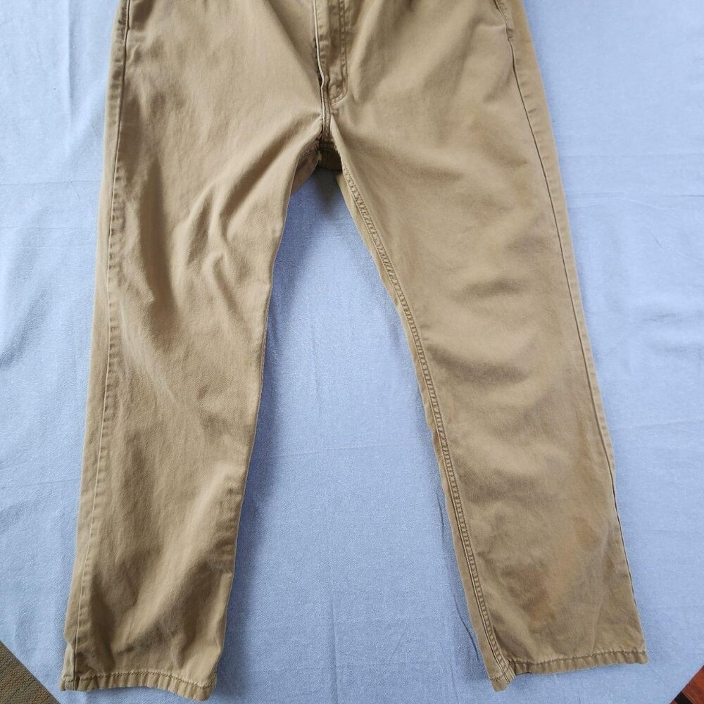 Levi's 514 Straight-Leg Khaki Pants (W38 L30)